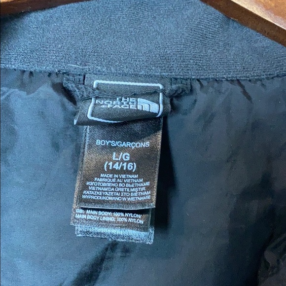 The North Face #267 Boys Hyvent Hooded Jacket - Picture 4 of 7